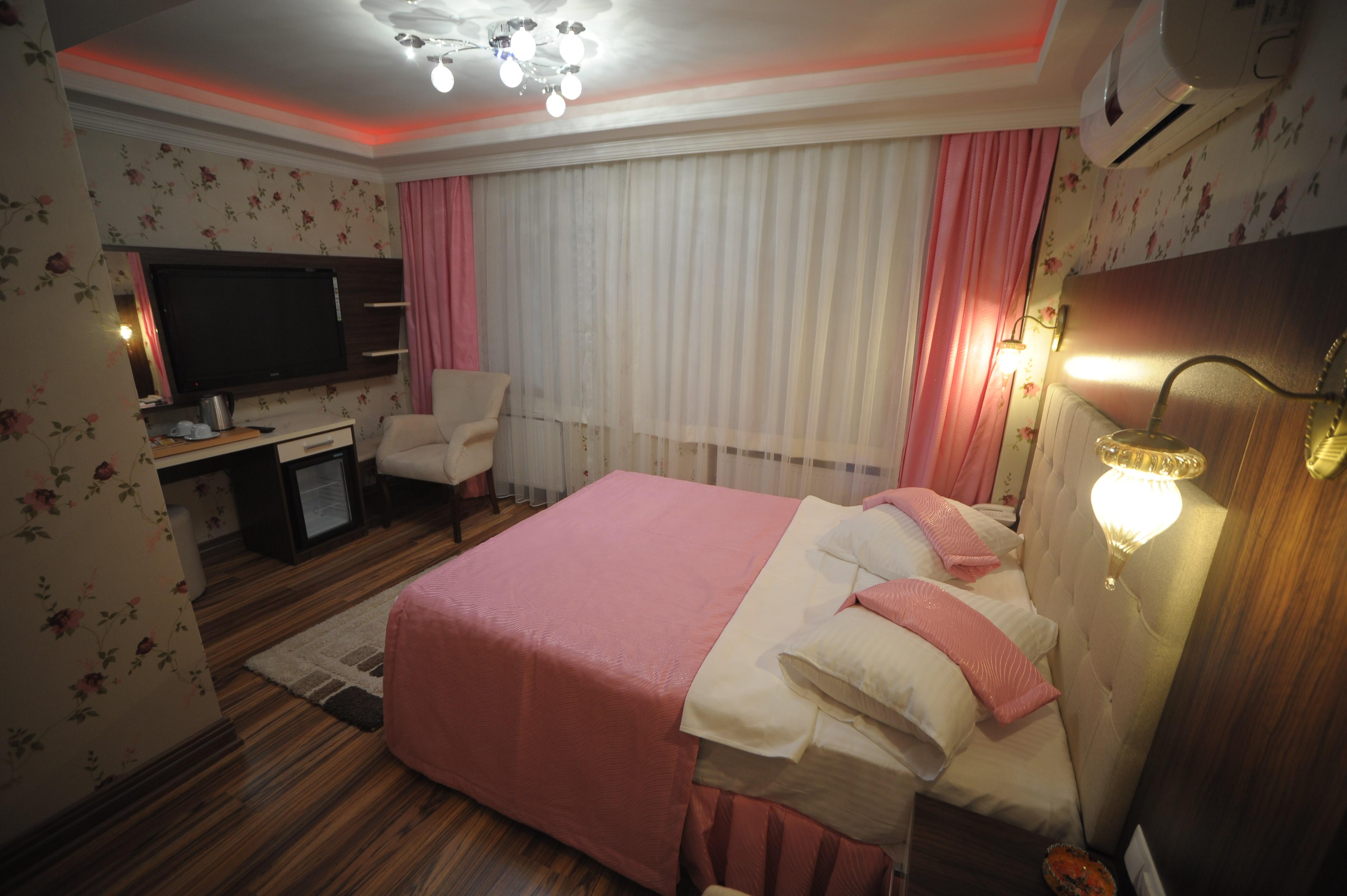 Saray Hotel Istanboel Buitenkant foto